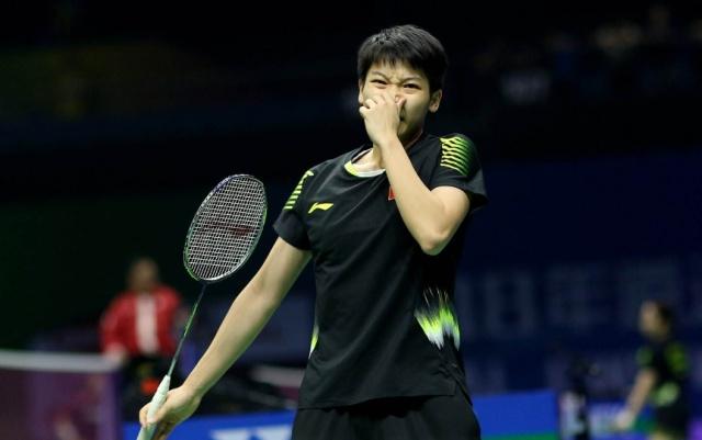 海峡杯首轮王梓-8领跑，高球“常青树”吴伟煌归来