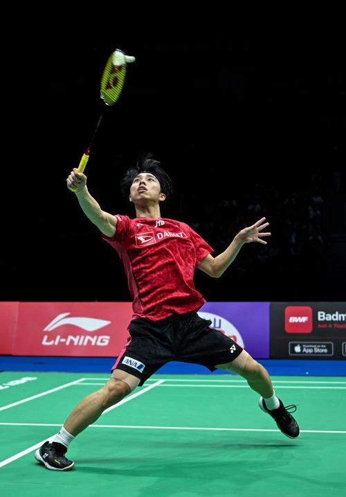 超级巨大失误，卢宁在训练中低级失误引发球迷热议